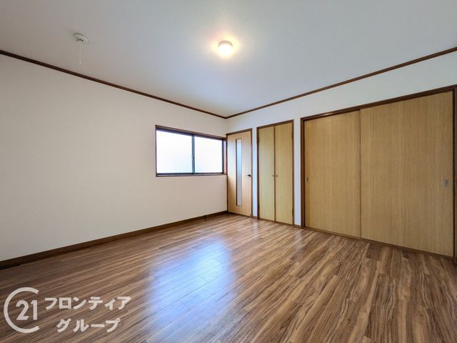 Renovated 4LDK House Near Fukae Station, Kobe | For Sale - Thumbnail 4