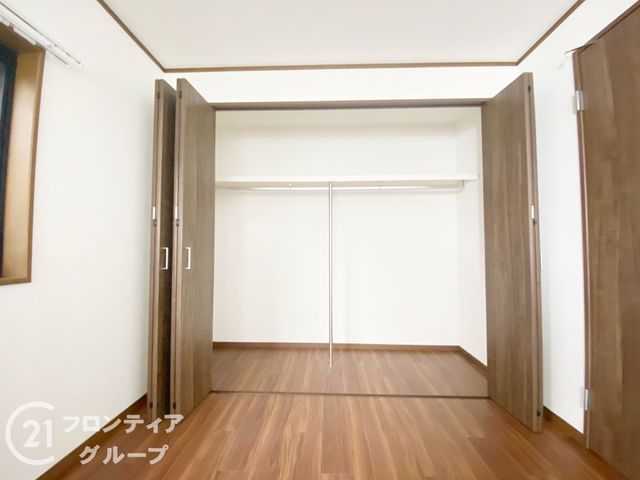 Modern 3-Story All-Electric House for Sale in Hirakata, Osaka - Thumbnail 4