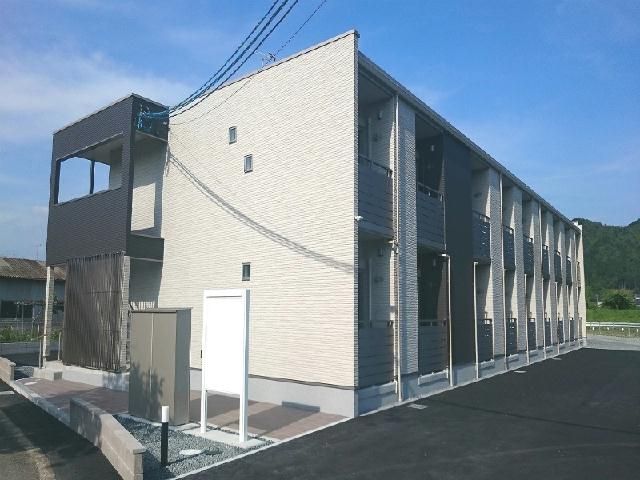 3-Storey Apartment in Mimasaka City, Okayama - Thumbnail 2