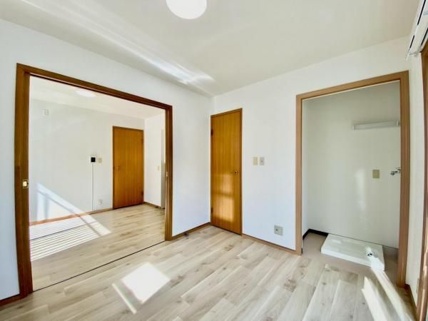 Renovated 3DK House for Sale in Kobe Nagata Ward, Hyogo - Thumbnail 4