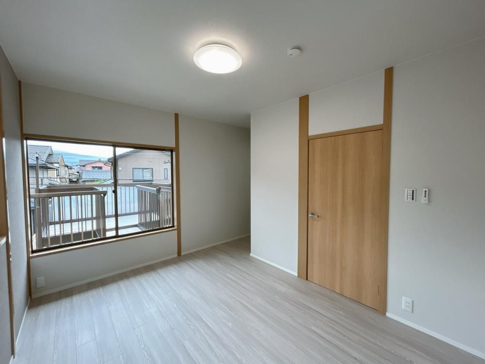 Renovated 3LDK House in Kanazawa's Shijimadai | Move-in Ready - Thumbnail 4