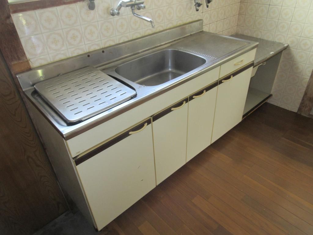 4DK House for Sale in Suzurandai, Kobe - 380万円 - Thumbnail 2