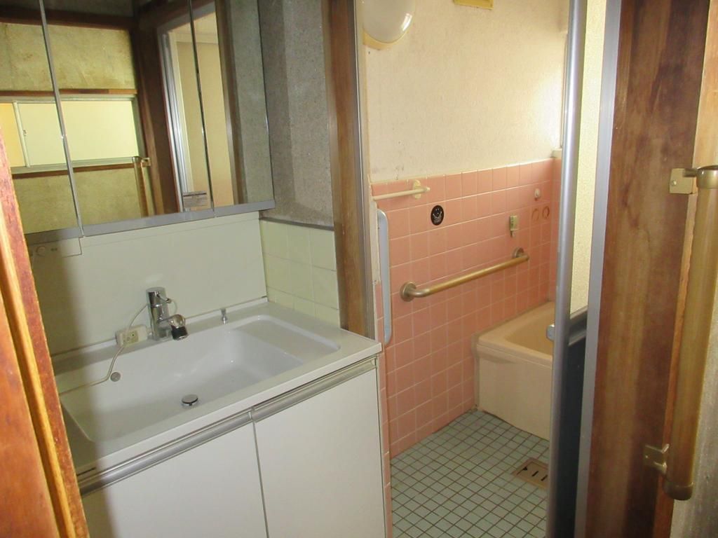 4DK House for Sale in Suzurandai, Kobe - 380万円 - Thumbnail 3