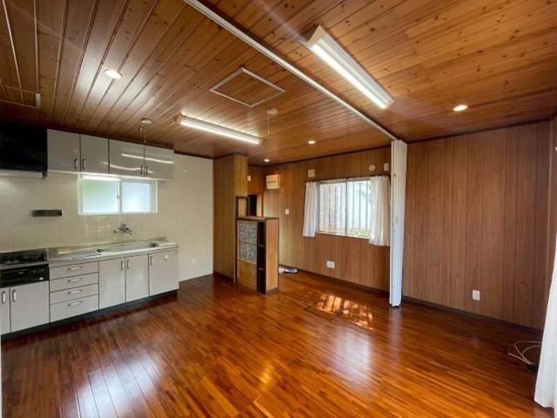 2LDK House with Warehouse in Nakijin, Okinawa - 157.79 sqm - Thumbnail 2