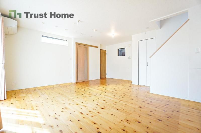 Modern 4SLDK All-Electric House in Kobe Nagata | 2017 Build - Thumbnail 3