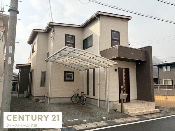 2019-Built 4LDK House with Solar Panels in Tatsuno, Hyogo - Thumbnail 2