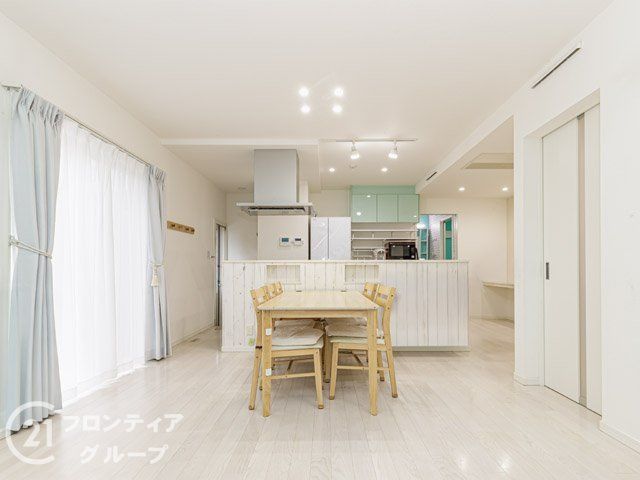 4LDK House with Rooftop Terrace in Kobe Suma Ward - Thumbnail 3