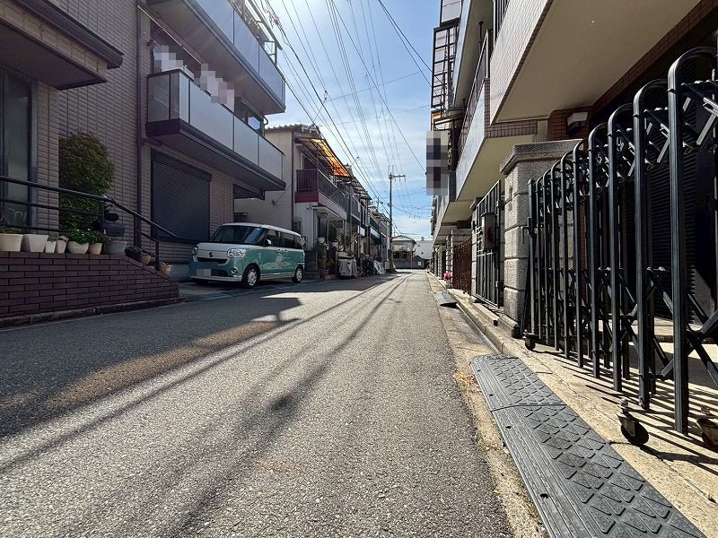 3DK Steel-Frame House for Sale in Higashi-Osaka, Osaka - Thumbnail 4