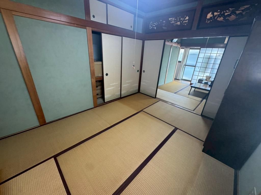 4LDK Terrace House for Sale in Sakai, Osaka - 8 Min Walk to Station - Thumbnail 4