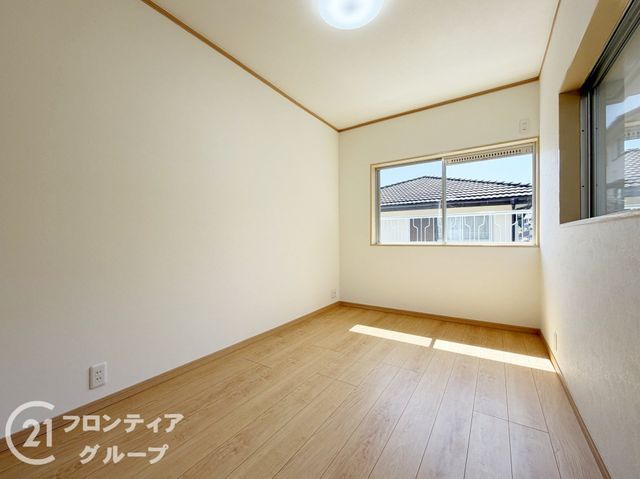 Renovated 4LDK House in Oji Town, Nara - 102.49 sqm - Thumbnail 4