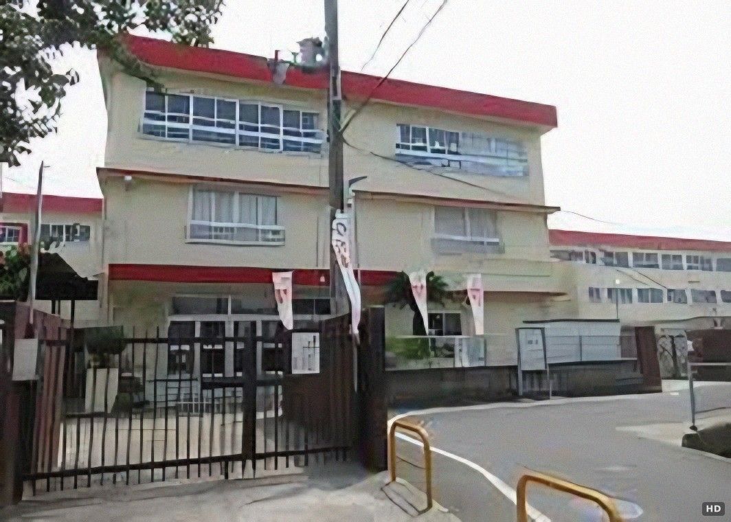Renovated 3LDK Detached House Near Haji-no-Sato Station, Fujiidera - Thumbnail 3