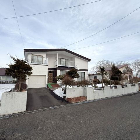 6LDK Onsen House with Large Land in Shiraoi, Hokkaido - Thumbnail 3