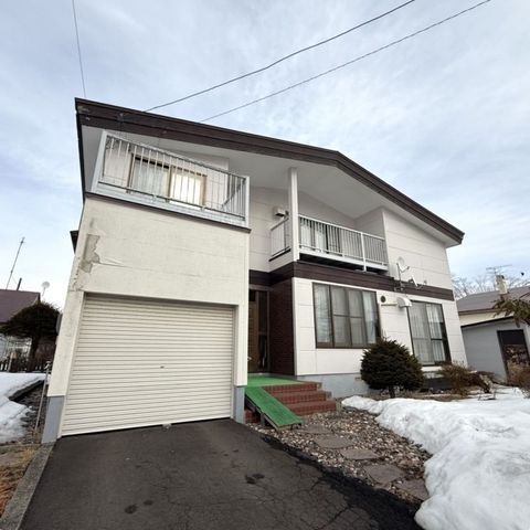 6LDK Onsen House with Large Land in Shiraoi, Hokkaido - Thumbnail 2
