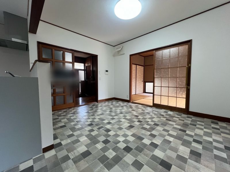 6LDK House for Sale in Kobe's Kita Ward with 223m² Land - Thumbnail 4