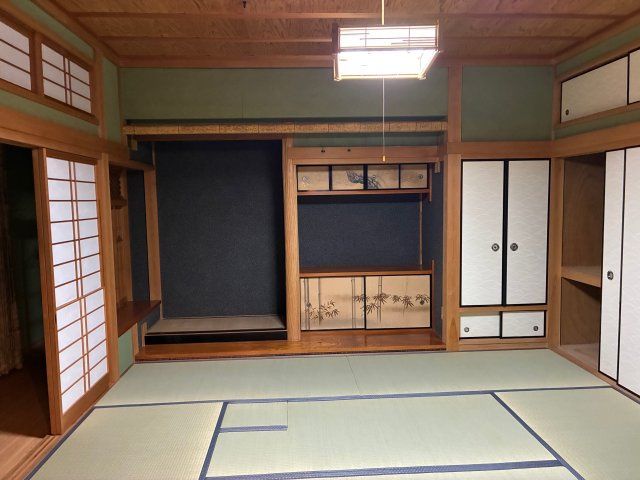 Renovated 7DK House in Wakayama City with Parking - Thumbnail 3