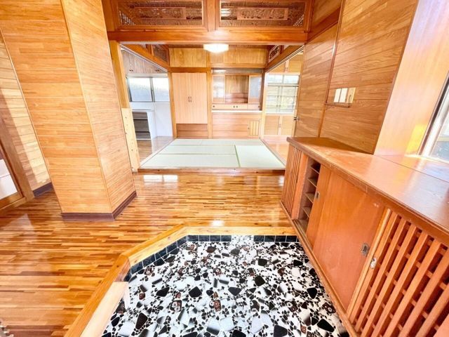 4DK Detached House with Ocean View in Kita Nakagusuku, Okinawa - Thumbnail 2