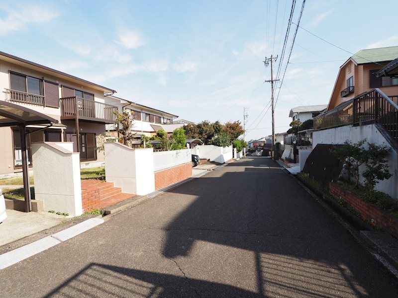 4LDK House for Sale in Kuwana City, Mie Prefecture - Thumbnail 2