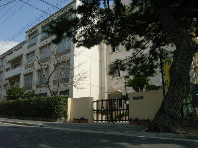 New 2025 Built House in Kobe Higashinada with South-Facing Deck - Thumbnail 2