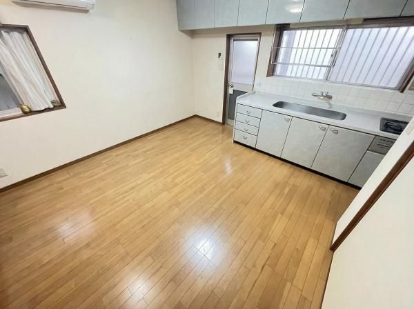 4DK Detached House for Sale in Moriguchi, Osaka - 118 sqm - Thumbnail 4