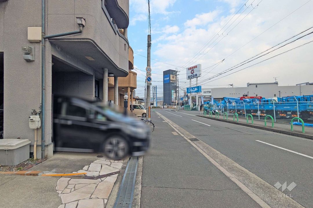 5LDK Detached House with 2nd Floor Living in Ibaraki, Osaka - Thumbnail 4