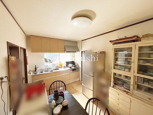 4DK House for Sale in Matsubara City, Osaka – 81.78 sqm - Thumbnail 3