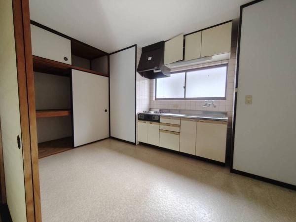 7DK Vacant House in Kemi, Wakayama City for Sale - Thumbnail 2