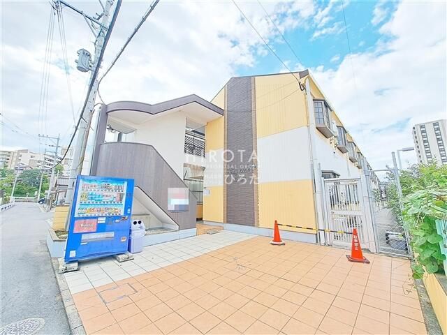 2K Apartment for Rent in Kitakyushu Near Orio Station - Thumbnail 3