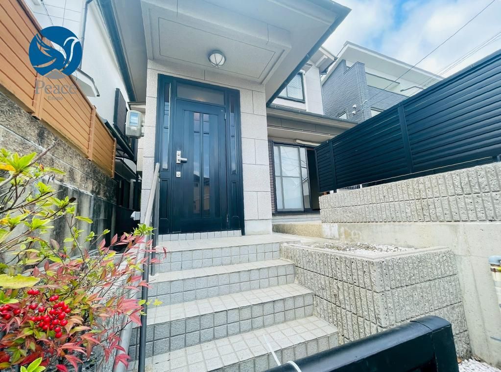 4LDK House for Sale in Muko City, Kyoto - Thumbnail 3