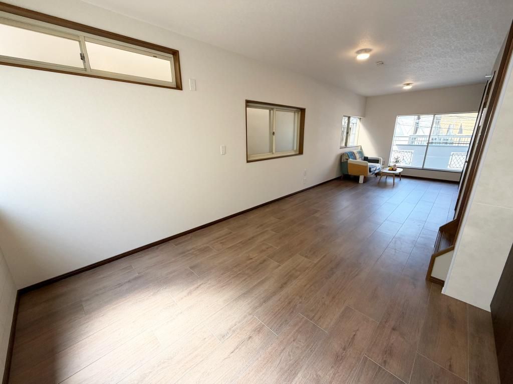 Renovated 4LDK House in Kadoma, Osaka | Re-House Project - Thumbnail 3