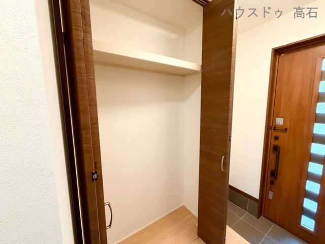 Renovated 3LDK House in Takaishi, Osaka | Near Tomi Station - Thumbnail 2