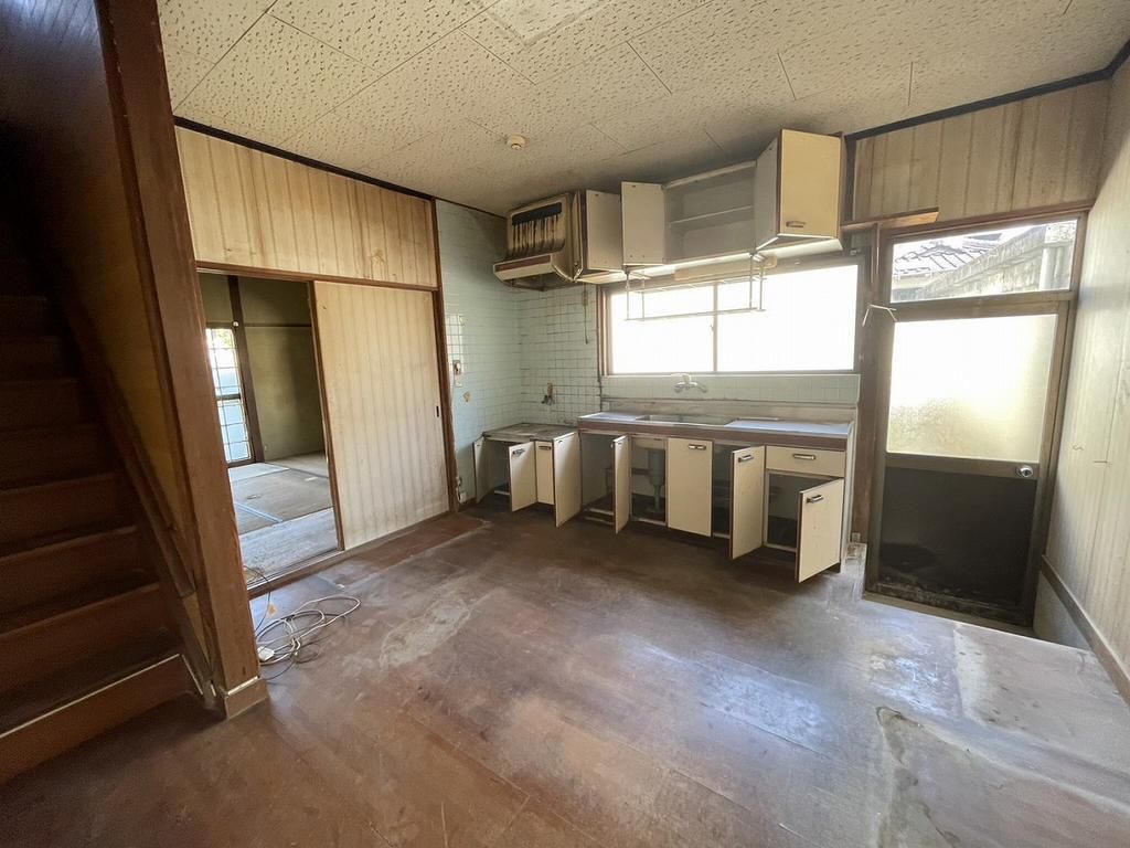 5DK House with 5 Parking Spaces in Hofu, Yamaguchi - Thumbnail 3