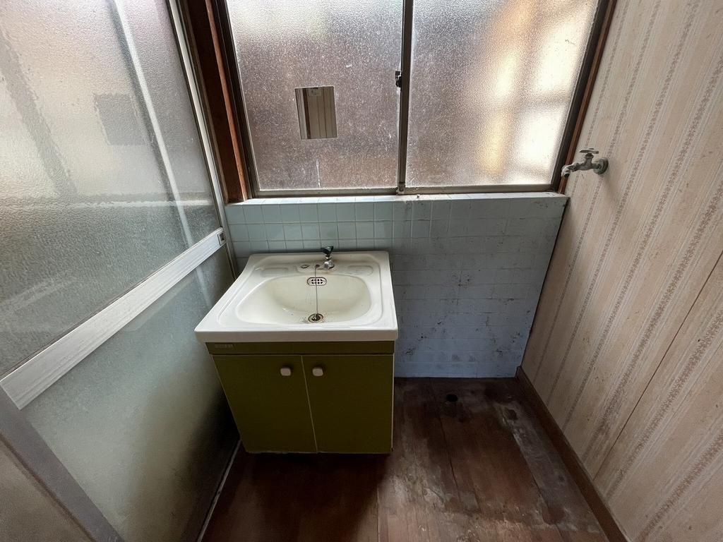 5DK House with 5 Parking Spaces in Hofu, Yamaguchi - Thumbnail 4