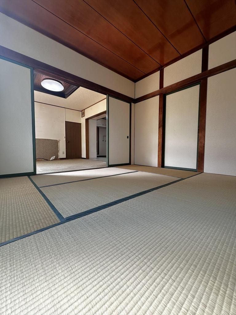 5K Detached House with Carport in Ashibetsu, Hokkaido for 3.8M Yen - Thumbnail 2
