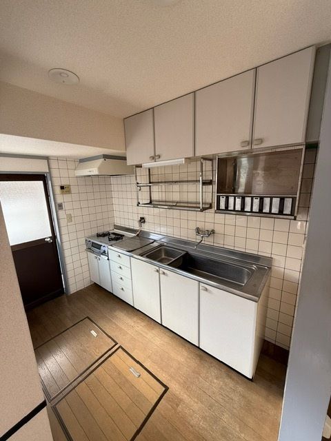 3LDK House for Sale Near JR Nagaokakyo Station, Kyoto - Thumbnail 4