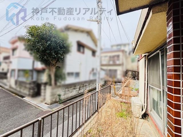 South-Facing 3DK House in Kobe Tarumi, 5min from Kayogaoka Station - Thumbnail 4