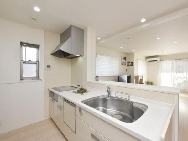 3-Story 3LDK Wooden House for Sale in Osaka Abeno Ward - Thumbnail 3