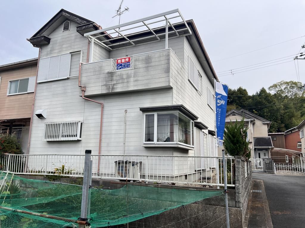 4LDK House for Sale in Ujitawara, Kyoto - Spacious Garden & Corner Lot - Thumbnail 3