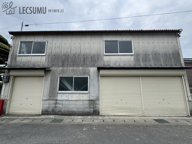 8LDK House for Sale in Himeji, Hyogo - 240 sqm - Thumbnail 2