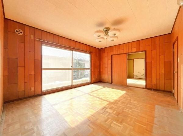 7DK House for Sale in Toyono, Osaka with Multi-Gen Potential - Thumbnail 3