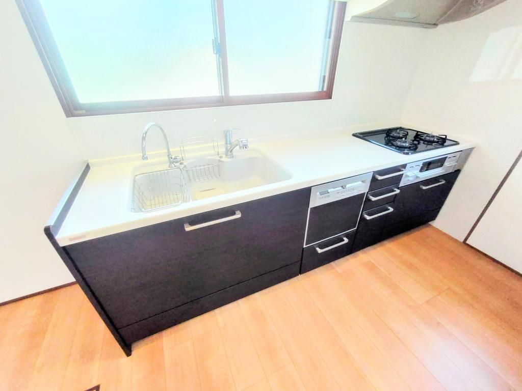 Renovated 4LDK House in Fukui City with Parking | Akiya - Thumbnail 4