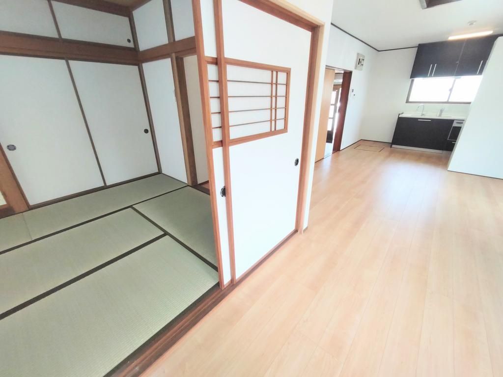 Renovated 4LDK House in Fukui City with Parking | Akiya - Thumbnail 2