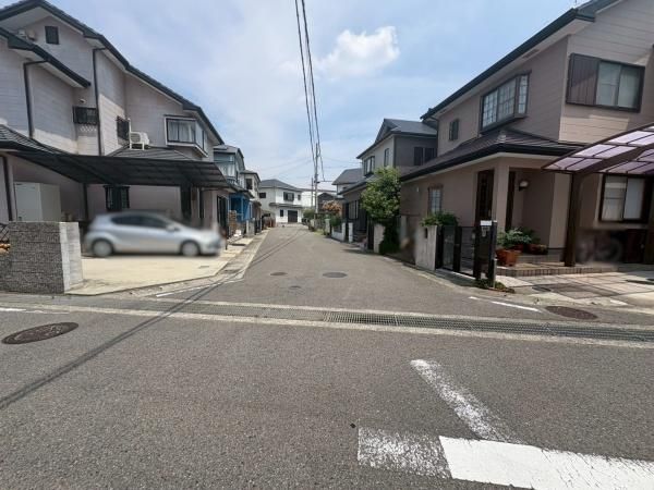 4SLDK Used House for Sale in Iwade City, Wakayama - Thumbnail 2