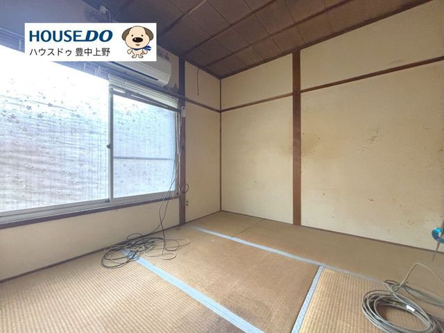 3DK Used Townhouse for Sale in Toyonaka, Osaka - Thumbnail 4