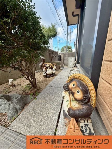 3LDK Detached House with Home Elevator near Susaki Station, Nishinomiya - Thumbnail 2