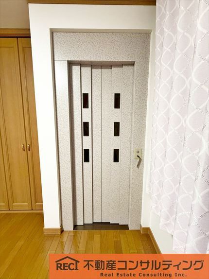 3LDK Detached House with Home Elevator near Susaki Station, Nishinomiya - Thumbnail 3