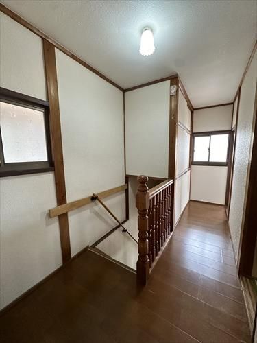 4LDK Detached House for Sale in Sakai, Osaka - 15 min from Otorii Station - Thumbnail 3