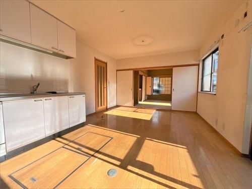 4LDK Detached House for Sale in Neyagawa, Osaka - Thumbnail 4