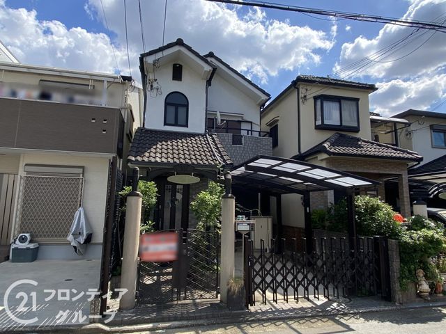 4LDK Wooden House with Attic Storage Near Minato Station, Sakai - Thumbnail 2