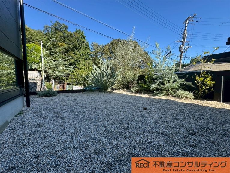New Designer House with 3 Car Parking in Kobe's Higashinada Ward - Thumbnail 4