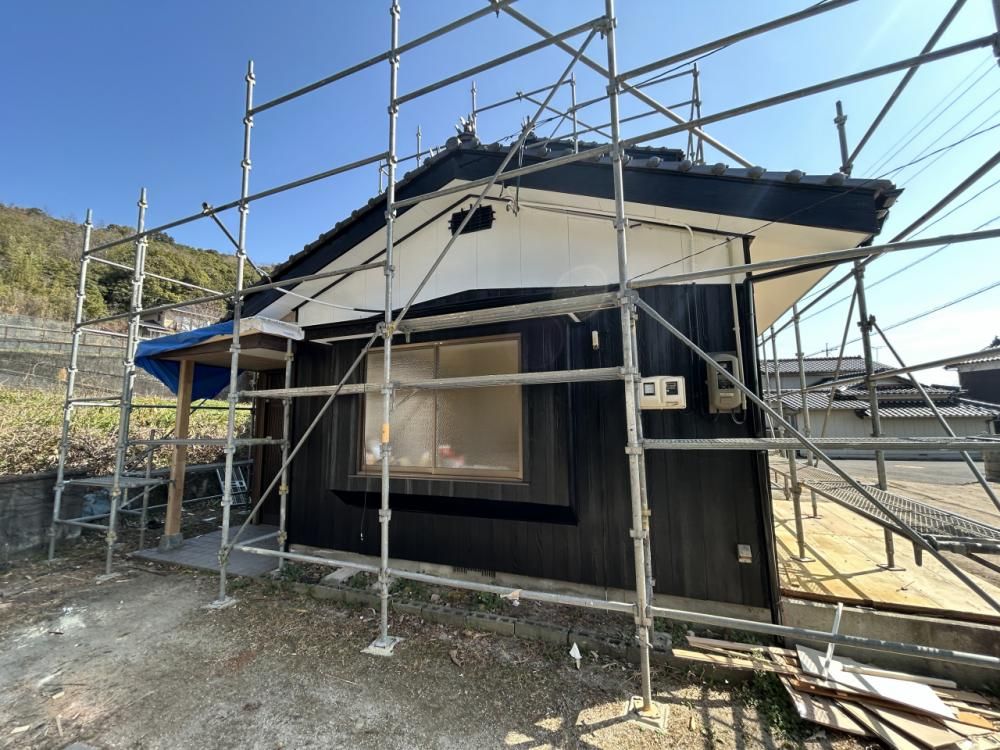 Renovated 4LDK House with Large Garden in Hofu, Yamaguchi - Thumbnail 3